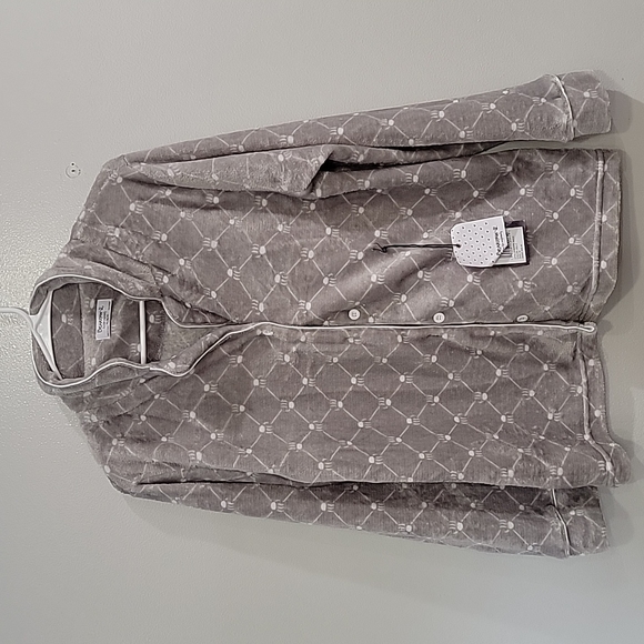 Super soft pj button up - Picture 1 of 6